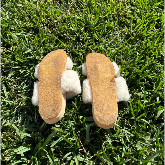 Tory Burch Sheldon Shearling Two-Band Slide in Neutral size 6.5 women - Picture 9 of 15